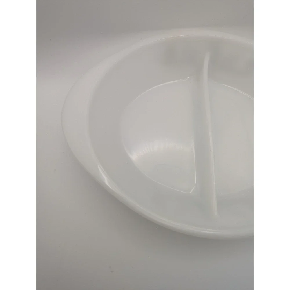 Vintage Glasbake‎ Divided Casserole Dish White Green Daisy J2352 Milk Glass